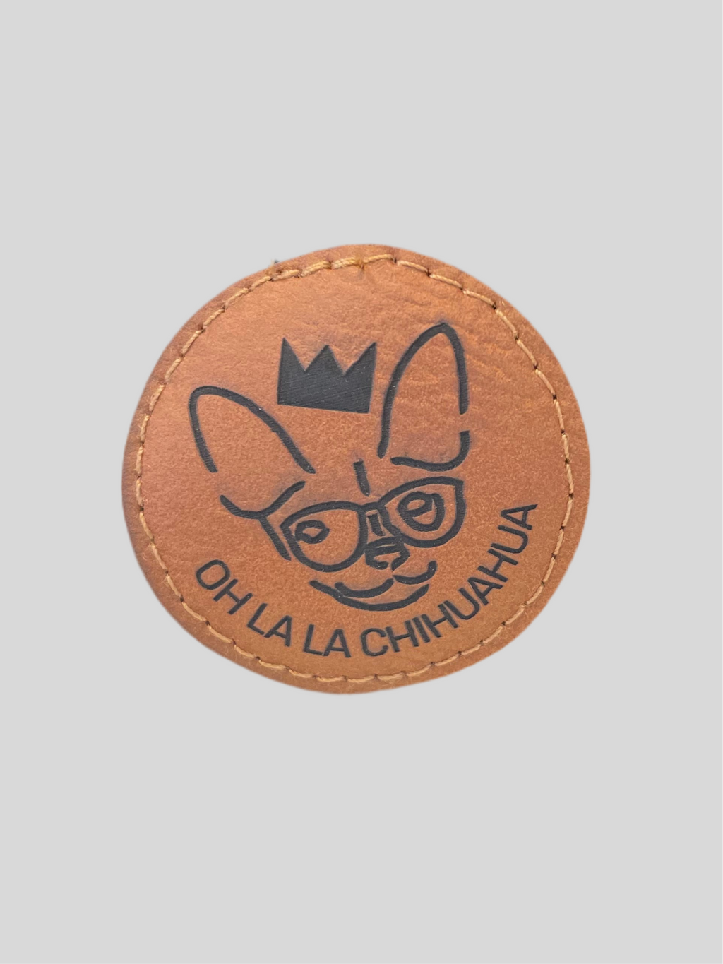 Bonnet à pompon brodé Oh la la Chihuahua  / Jean-Marc Généreux