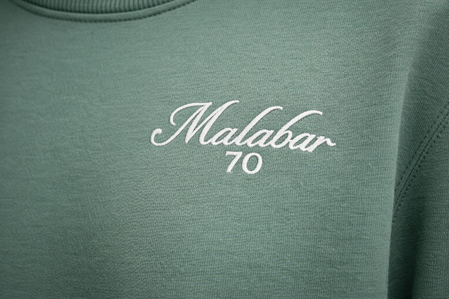 Sweat col rond signature Malabar 70 en coton organique – Confort premium
