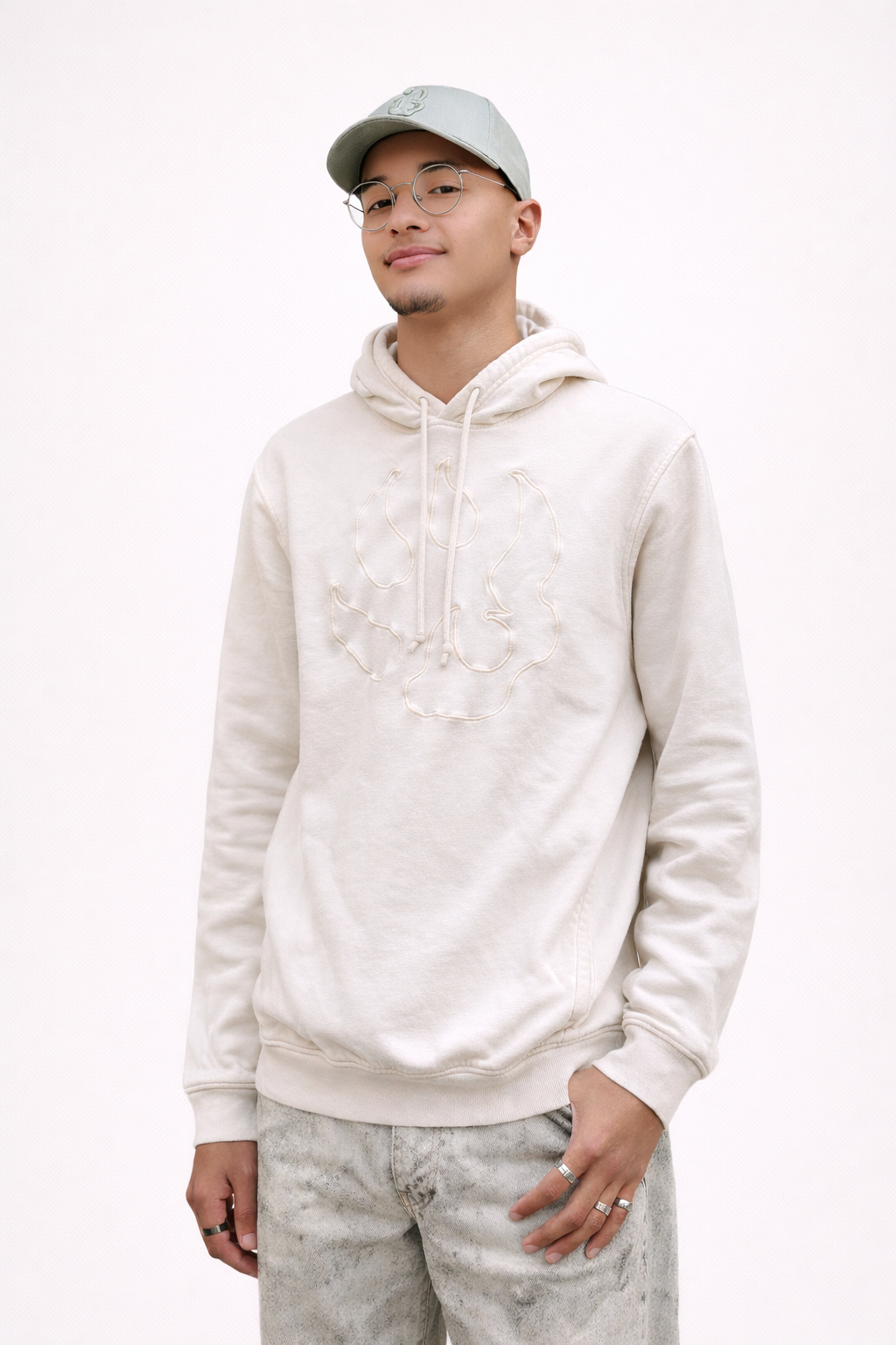 Sweat à capuche logo "grosse patte 🐾 poitrine »