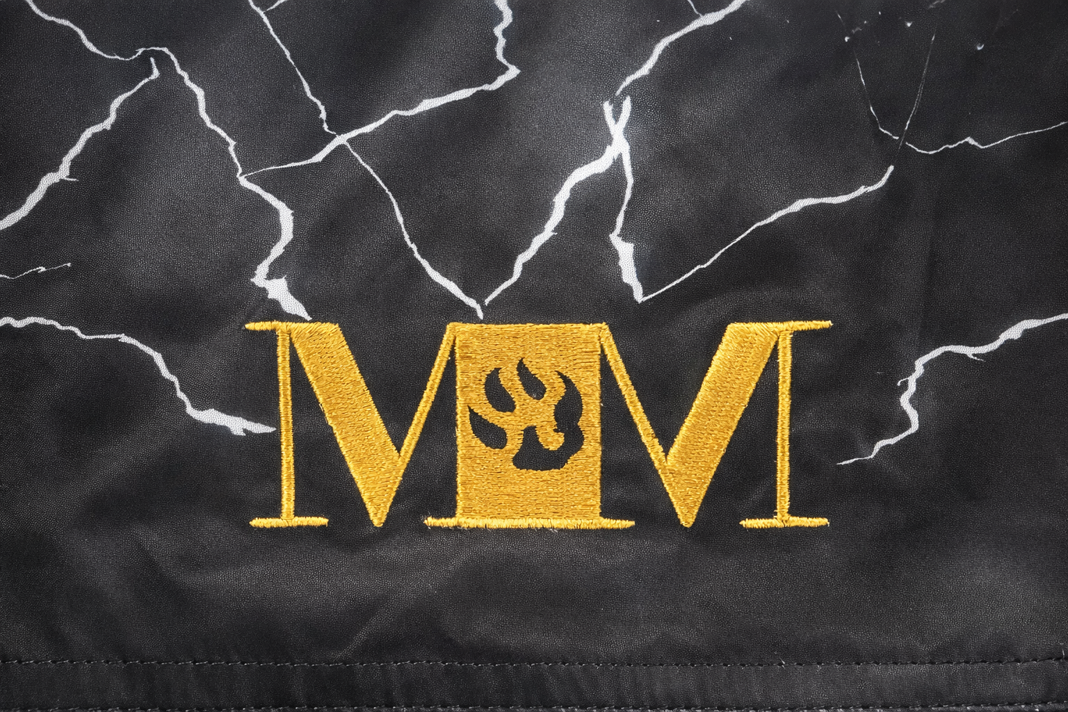 Short boxe Muay-Thaï brodé