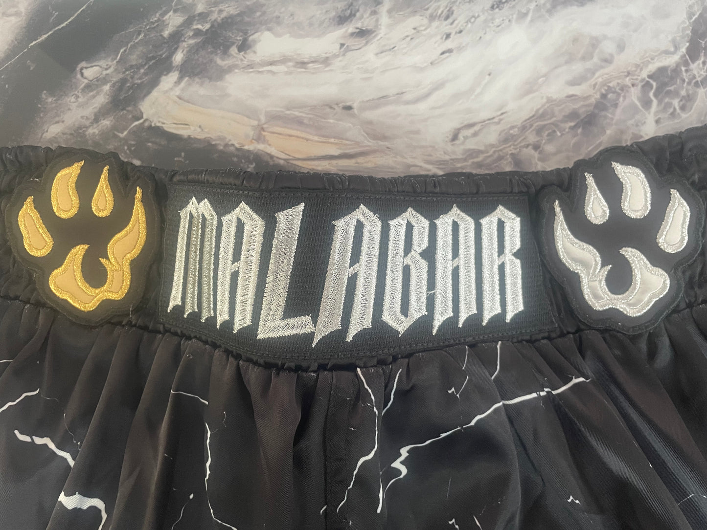 Short boxe Muay-Thaï