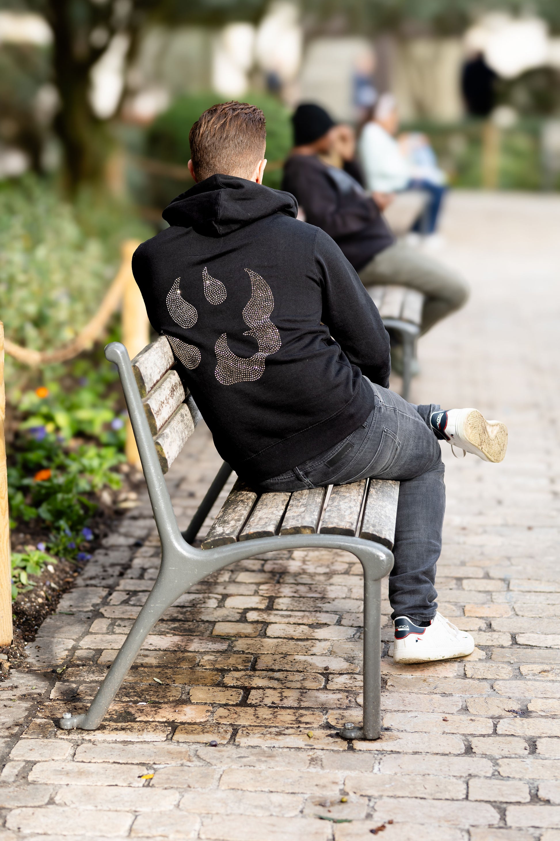 Sweat à capuche Malabar – Grosse patte signature Swarovski au dos | Édition premium