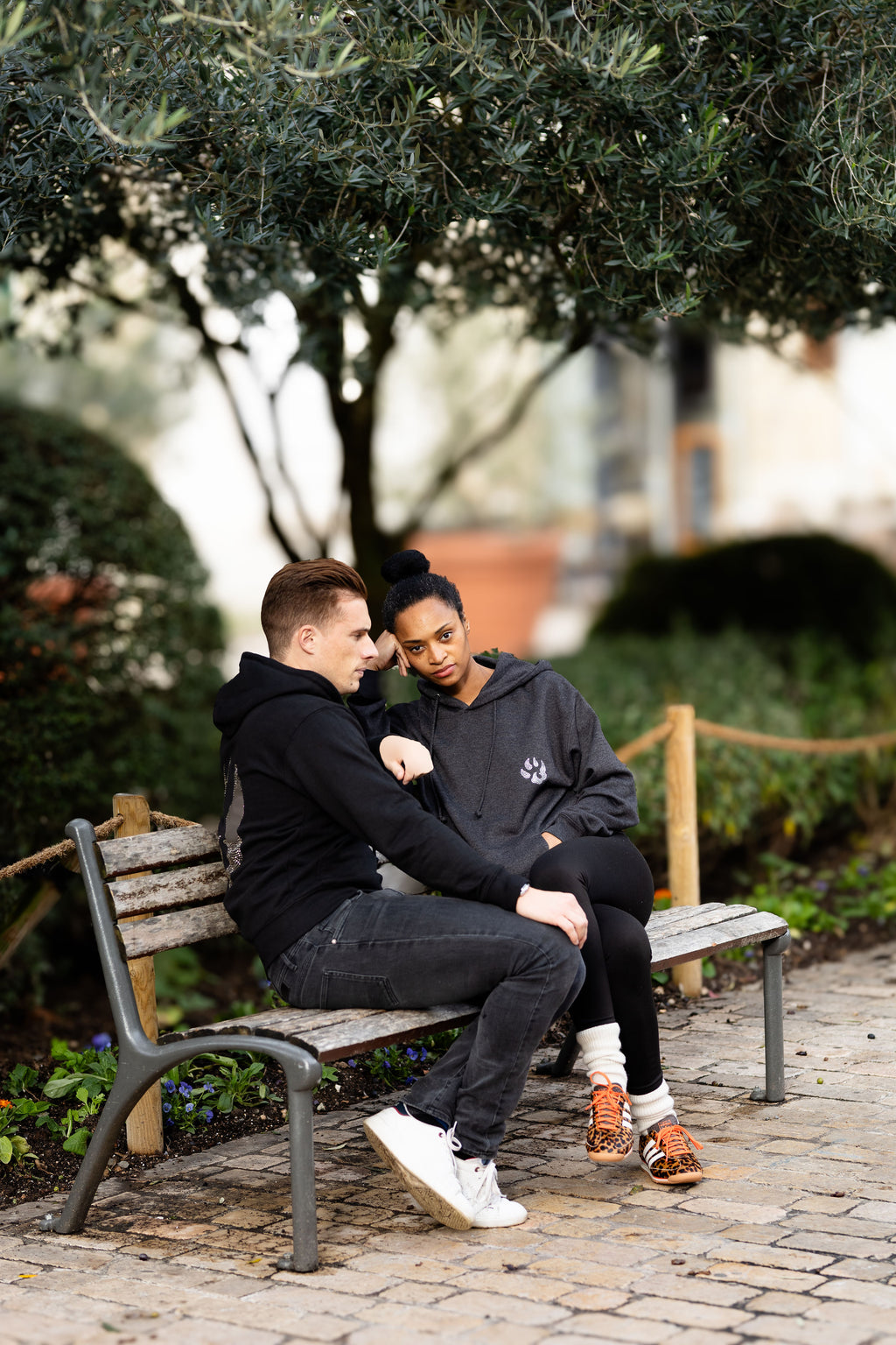 Sweat à capuche Malabar – Grosse patte signature Swarovski au dos | Édition premium