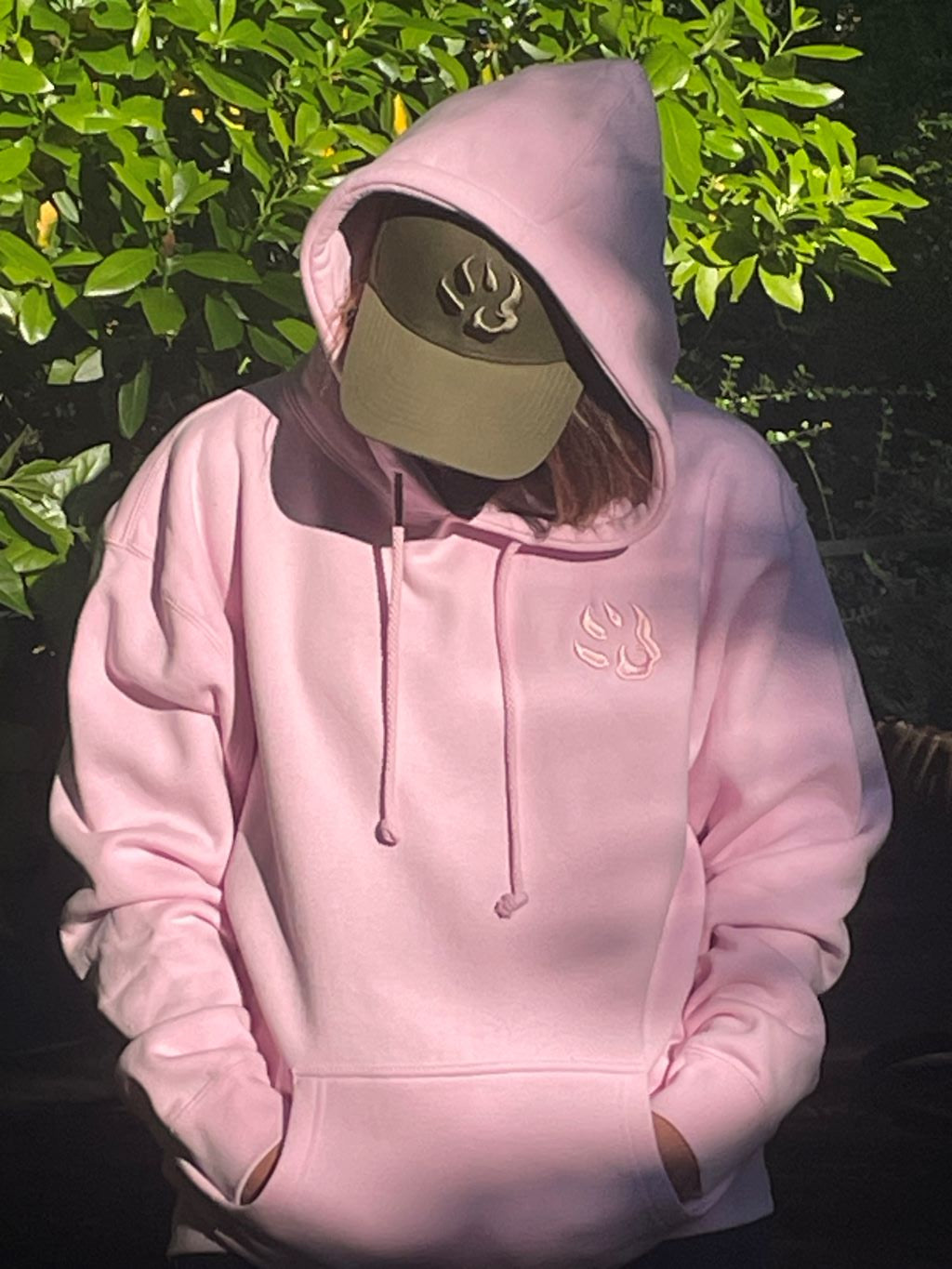 Sweat à capuche logo "patte de chien"