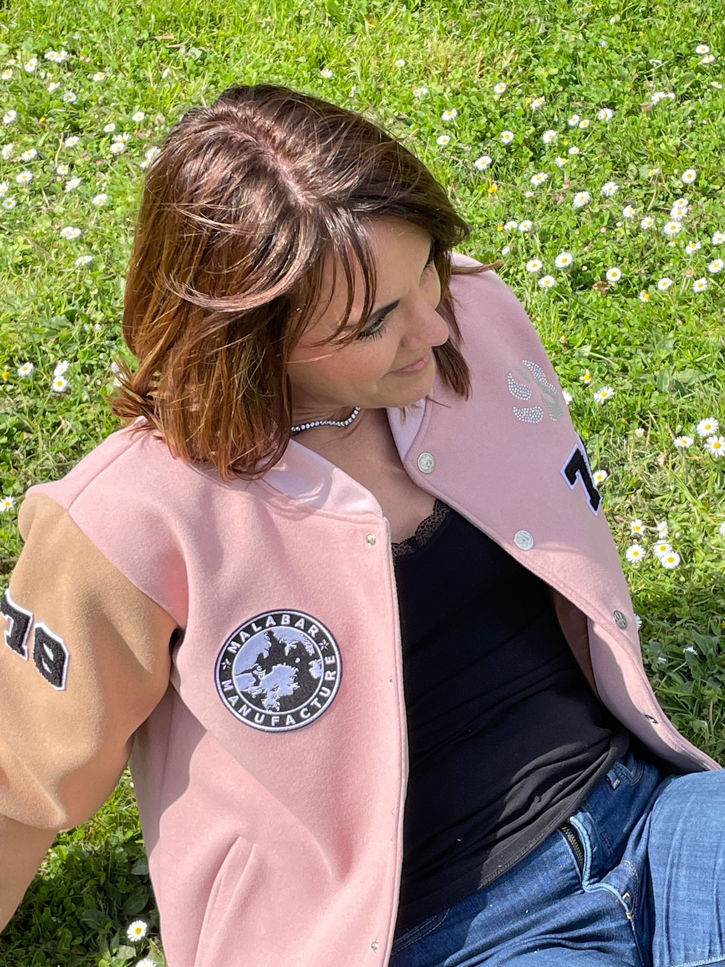 Teddy sportswear à strass – beige rose pâle