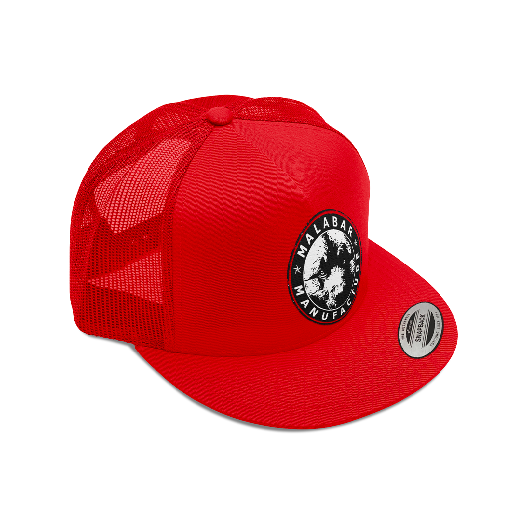 Vue 3/4 avant droit casquette vintage rouge Logo "tête de chien" par Malabar Manufacture